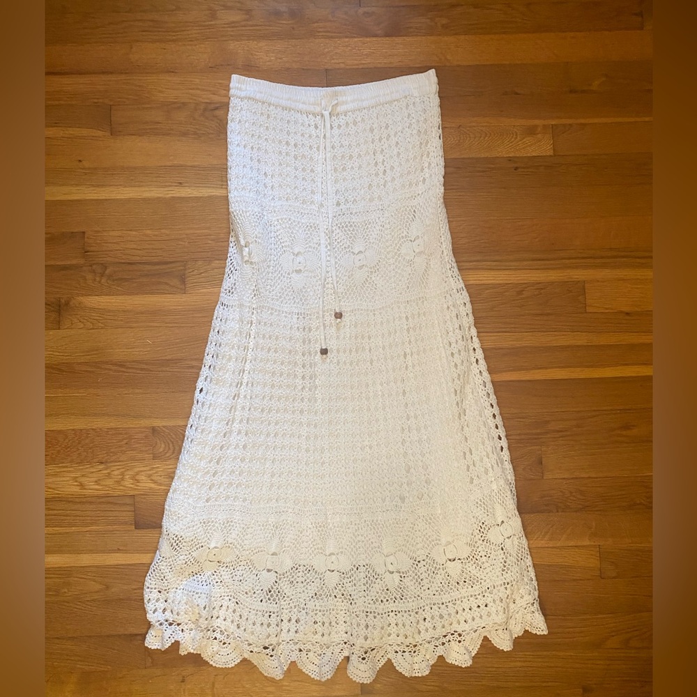 70s style white crochet skirt